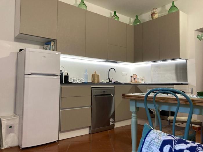 דירות לה ספציה La Casa Delle Fiorentine מראה חיצוני תמונה